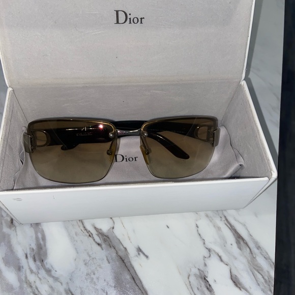 CHRISTIAN DIOR I LOVE DIOR 2 TORTISE SHADES IN BOX - Picture 7 of 9